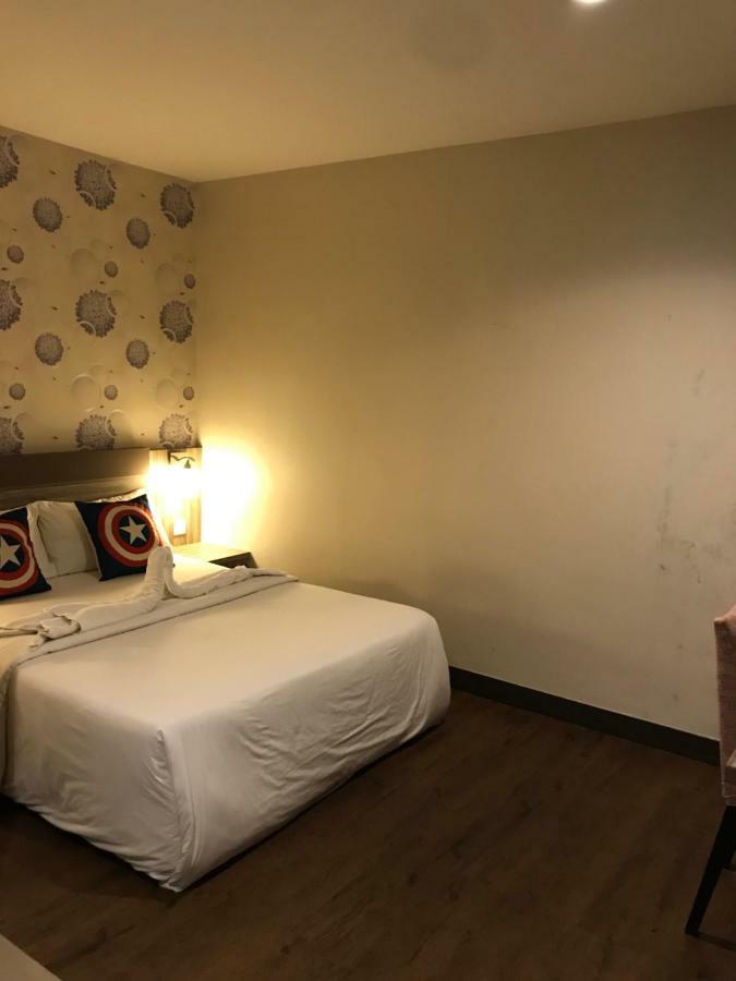 Victory Hotel Johor Bahru Extérieur photo